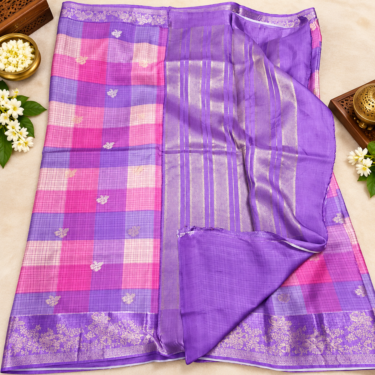 Crape silk madras checks saree - Lavender color