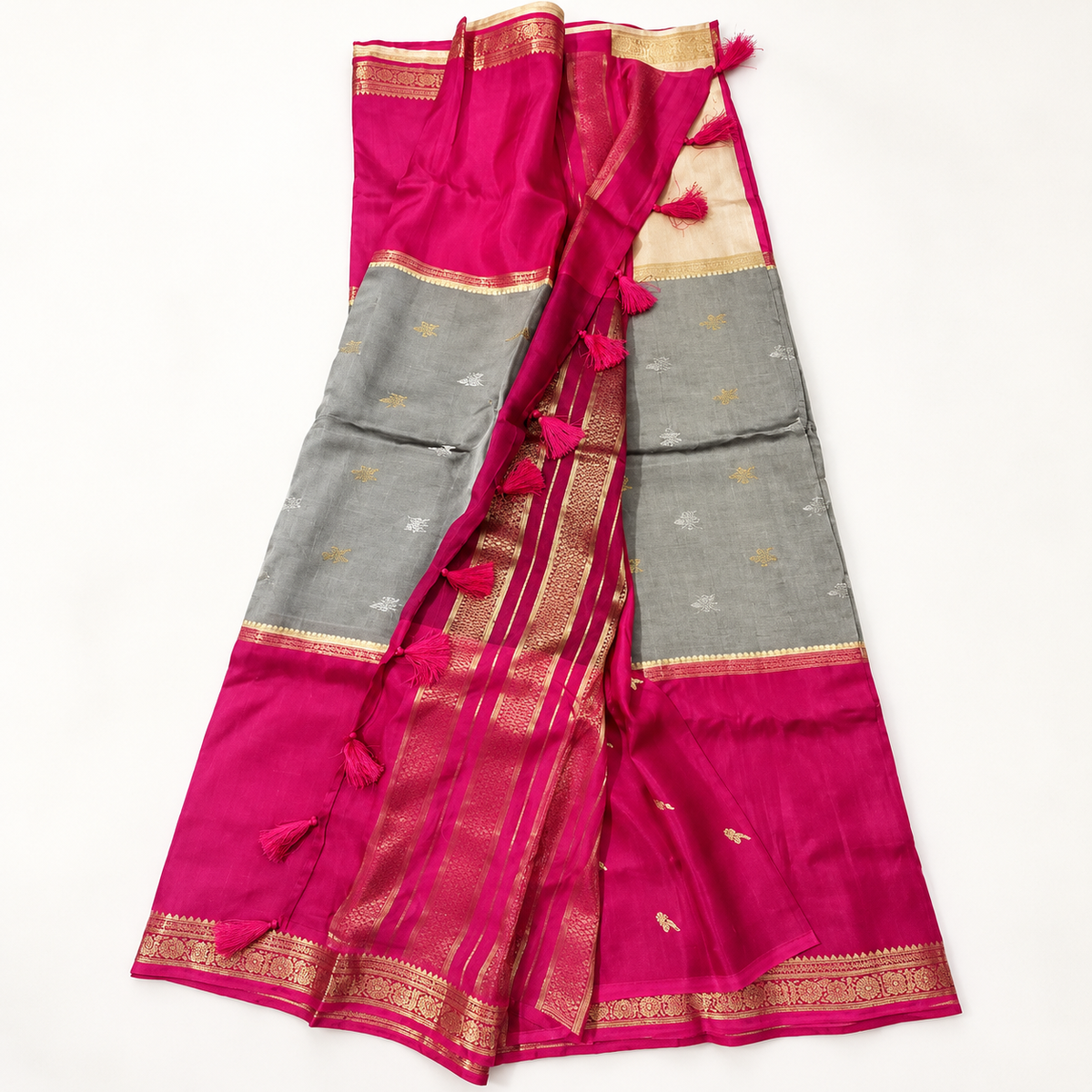 Mysore Crape silk saree MSF012 - Gray & Pink